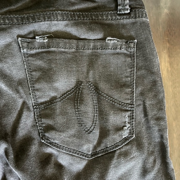 Level 99 Lily Style Black Wash Denim Distressed Skinny Straight jeans Size 25 - Picture 8 of 10